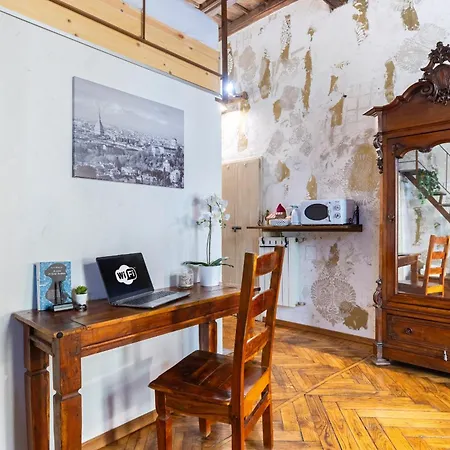 Historical Mercanti, Center *